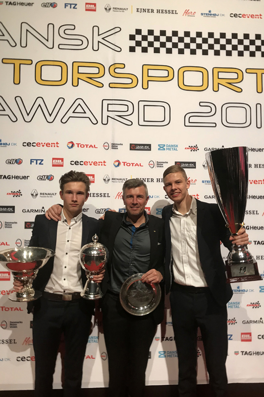 Pokalerne går i arv
(Foto: Jan Kaiser)